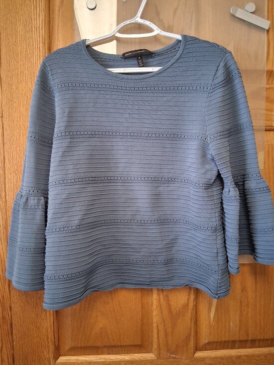 White House Black Market Sweaters - White House Black Market 3/4 butterfly sleeve sweater